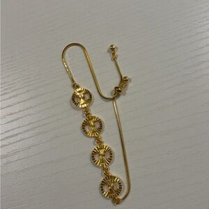 Elegant Gold Bracelet